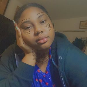 Meet your Posher, Lorie annaelle christie